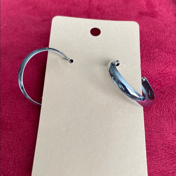 Fashion Jewelry Silver 3 Bracelet & Earrings - Picture 2 of 8